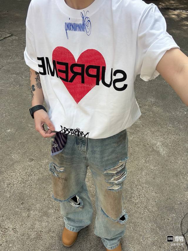 Consultation picture Supreme Ss25 Week1 Announcing Tee Heart-shaped Logo pattern