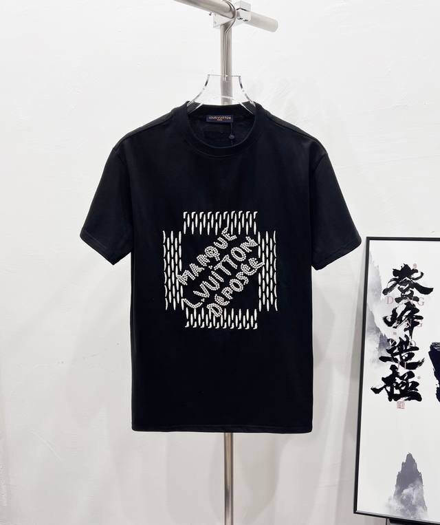 Style number: Df78# Lv Louis Vuitton pearl embroidery heavy craft couple short-s