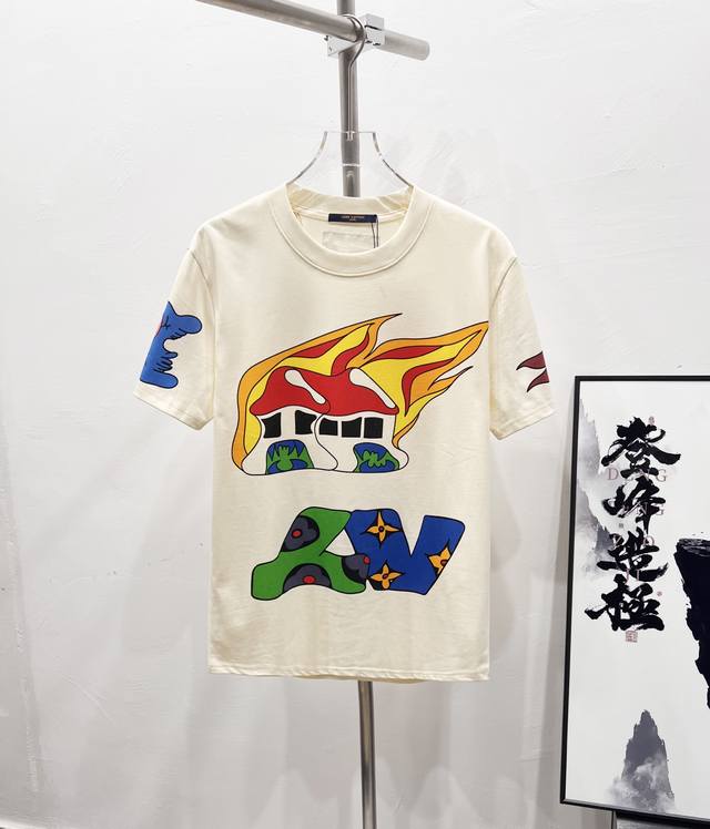 Style number: Df68# Lv Louis Vuitton hot-selling locomotive print couple short-s