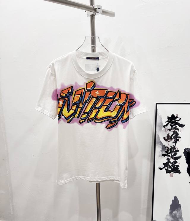 Style number: Df66# Lv Louis Vuitton popular flame print couple short-sleeved T-