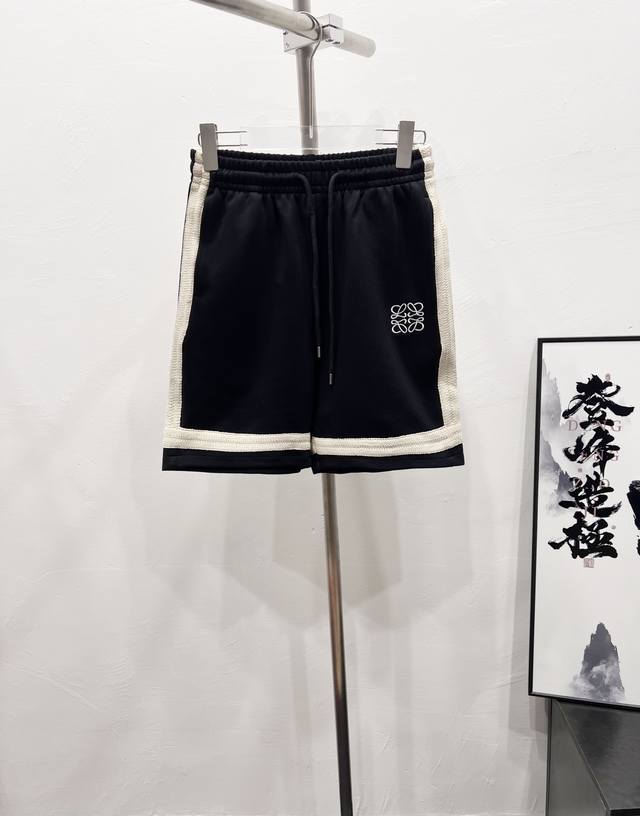 Style number: Df41# Loewe classic small logo precision 10,000-needle embroidery