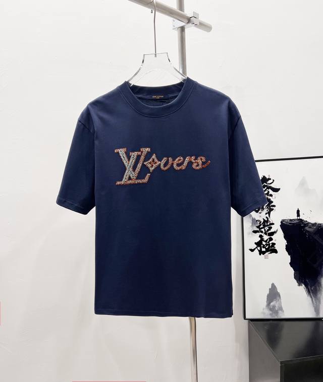 Style number: Df33# Lv Louis Vuitton's latest beaded short-sleeved T-shirt is no