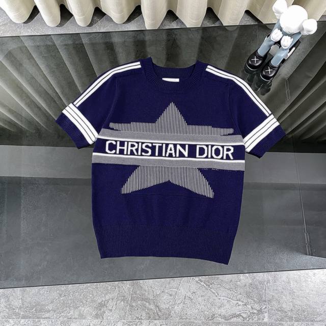 Dior 25Ss new lucky star knitted short-sleeved top Full of design, the combinati