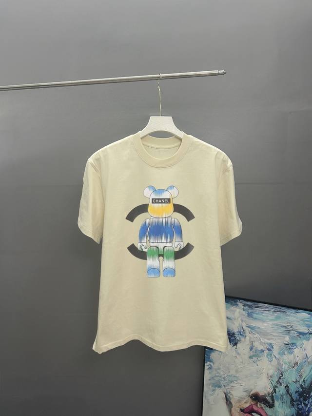 Chanel Spring and Summer Classic Printed Round Neck Short Sleeve T-shirt is made