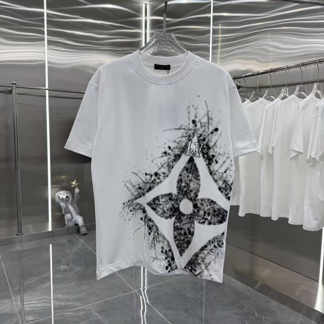 Lv 2025 summer new round neck short sleeve ink printing + three-dimensional embr