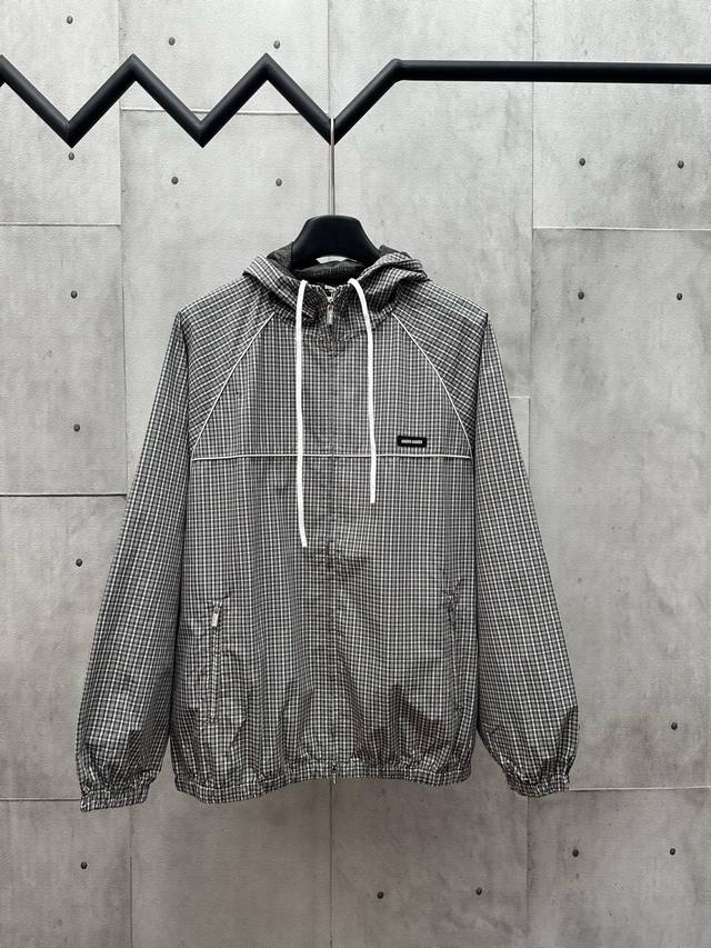 Miumiu 2025Ss small checkered jacket Custom jacquard fabric, from the appearance