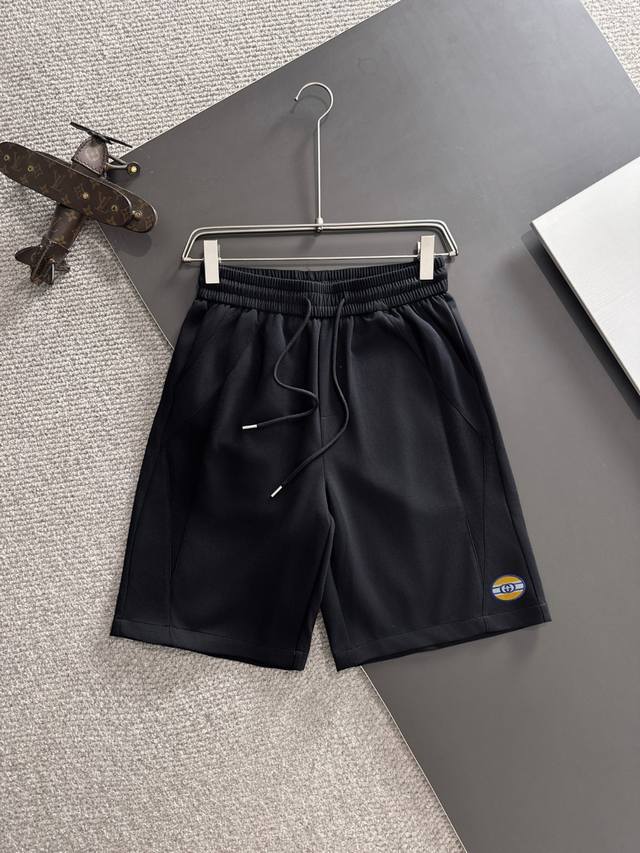 High-quality suit shipped the next day Gucci 2025 new summer casual suit, exquis