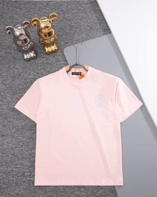 Chrome Hearts rhinestone short-sleeved T-shirt with logo on the front and back.