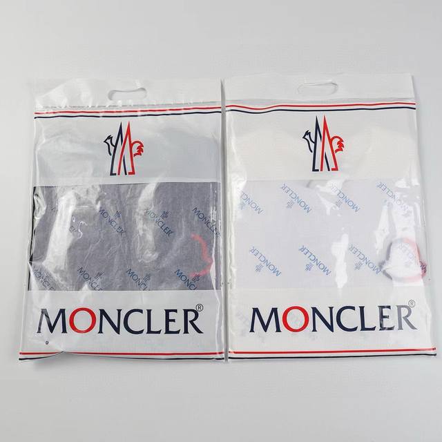 Style number: 812 Moncler's price is actually quite advantageous. Those who have
