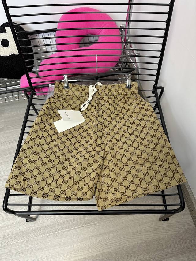 Style number: Hmy133# Gucci full print jacquard shorts for couples, must-have fo