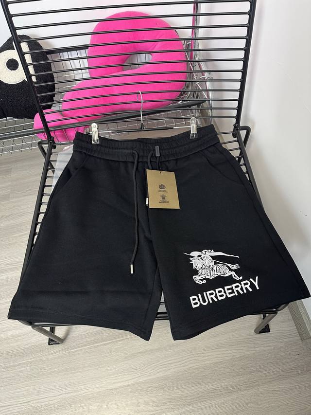 Style: Hmy125# Burberry classic warhorse precision embroidery shorts, a must-hav