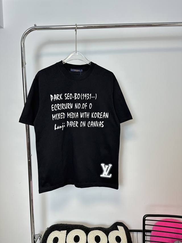 Style number: Hmy131# Lv Louis Vuitton 1931 couple printed short-sleeved T-shirt