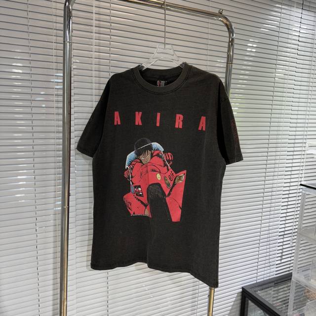 Vintage color-washed and distressed lightning print T-shirt retro heavy metal ro