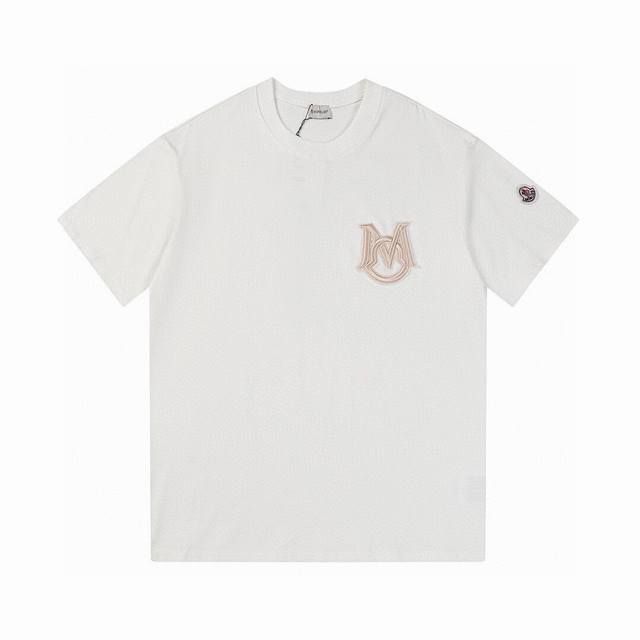 Style number: 811 Moncler's prices are actually quite competitive. Those who hav