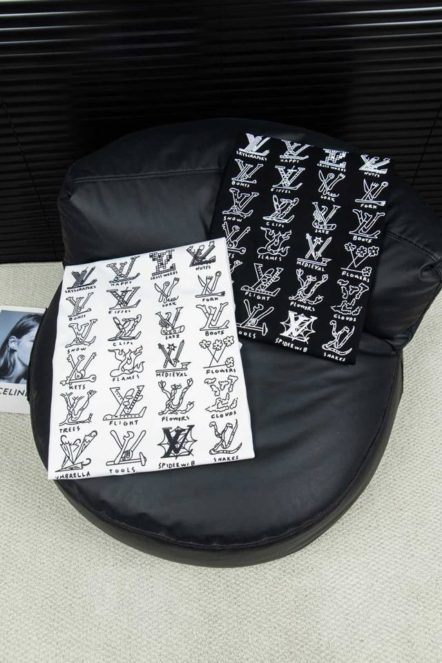 Style number: L69 Louis Vuitton 2025Ss Letter Round Neck Short Sleeves Louis Vui