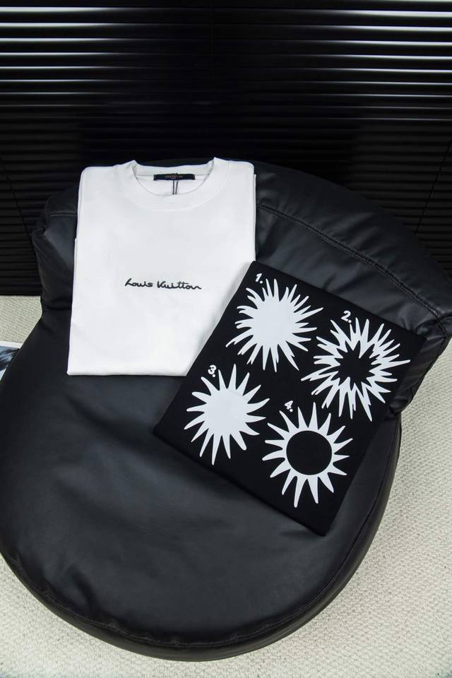 Style number: L36 Louis Vuitton short-sleeved shirt with sun logo print on the b
