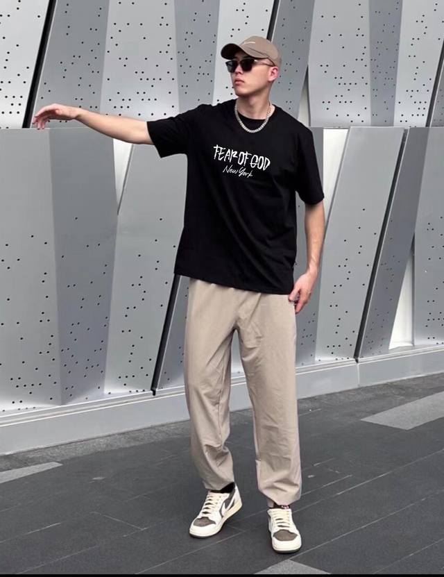 New arrival! Mlb-Ny classic short-sleeved T-shirt! Simple, individual, highly re