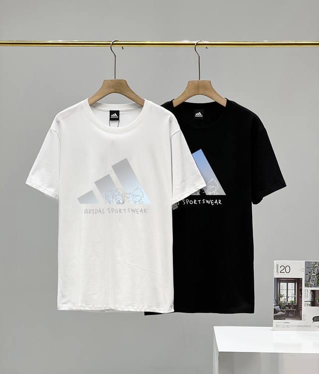 Adidas new short-sleeved T-shirt, casual, comfortable and loose version, the ove