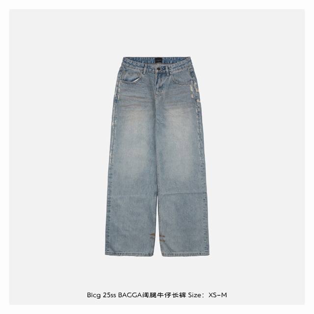 Balenciaga 25Ss Bagga wide-leg jeans are made of high-density cotton denim, whic