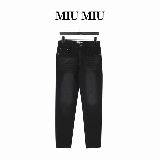 Miumiu Miu Miu Miu jeans official website synchronization. Retro distressed wash