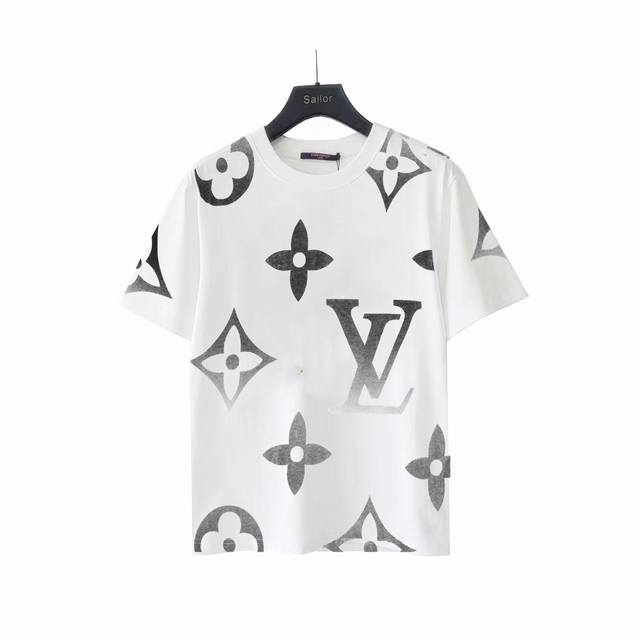 Real shot details + details Louis Vuitton big three flower print short sleeves T