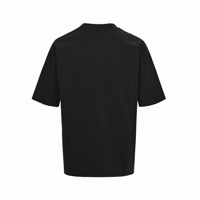 Fendi 25Ss hem label embroidered short sleeves The fabric is made of customized