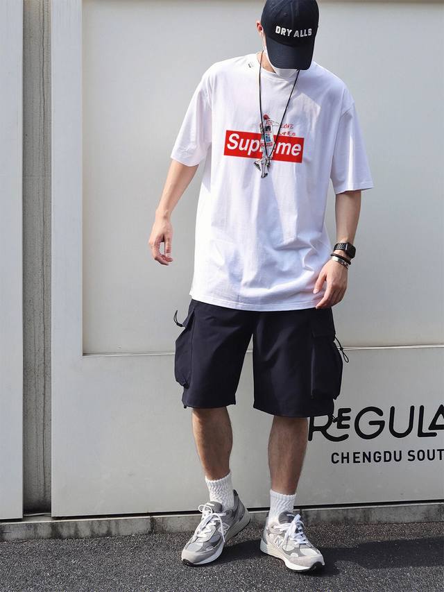 New arrival! Elements collide, unique mood! Classic Supreme iconic Logo Tee! Hig