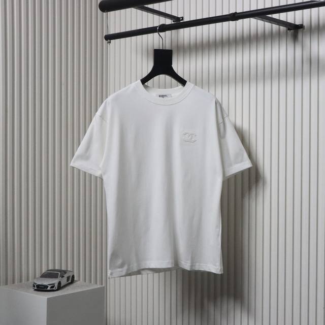 Chanel 25Ss dark woven logo double C three-dimensional embroidered short-sleeved