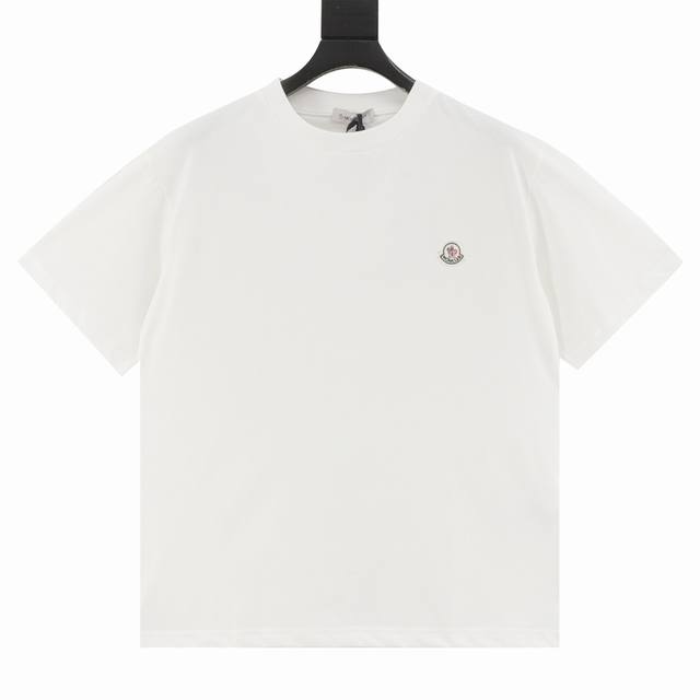 Monecler short sleeves with small logo on the chest The fabric is made of 260g c