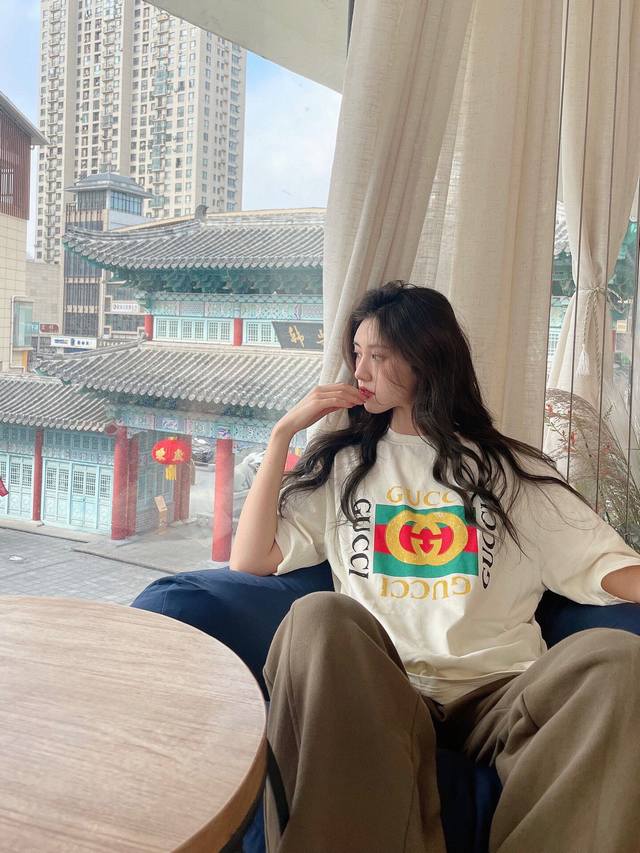 Gucci Gucci Broken Letters Old Square Logo Short Sleeve T-shirt Classic Main Ser