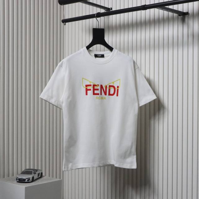 Fendi Fendi Fd yellow eyes short-sleeved T-shirt fabric has been shrunk twice at