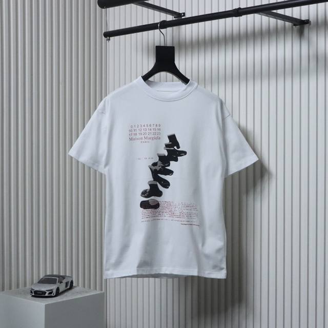 Maison Margiela 25Ss boot print short-sleeved T-shirt fabric is custom-woven and