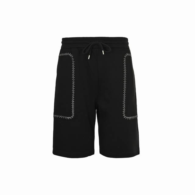 Loewe 25Ss Curve Embroidered Leather Label Pocket Shorts The fabric is made of 3