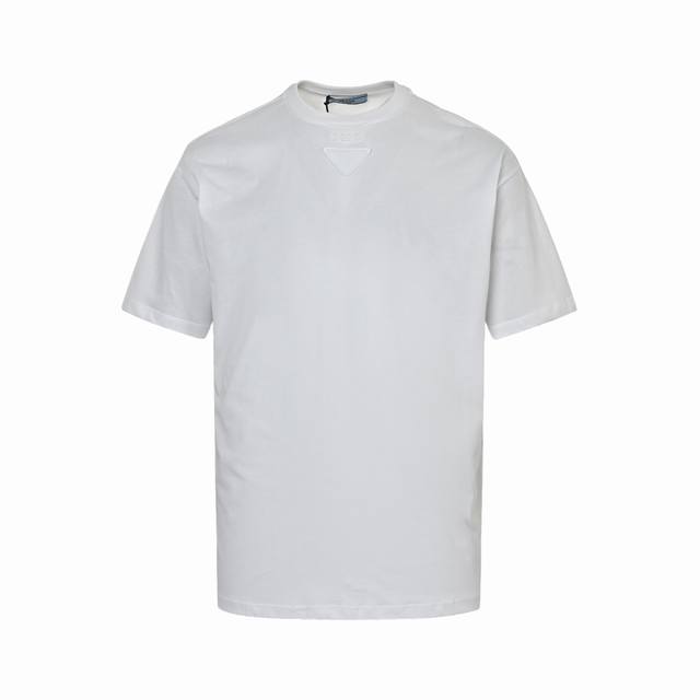 Prada 25Ss short sleeves with triangle logo on the chest A new element of the cl