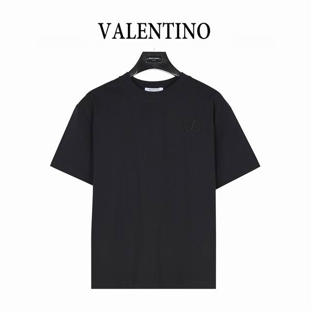 Valentino 25Ss chest logo laminated short-sleeved T-shirt The fabric is made of