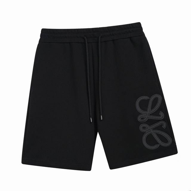 Loewe summer new leather logo casual shorts, very delicate feel. Comfortable upp