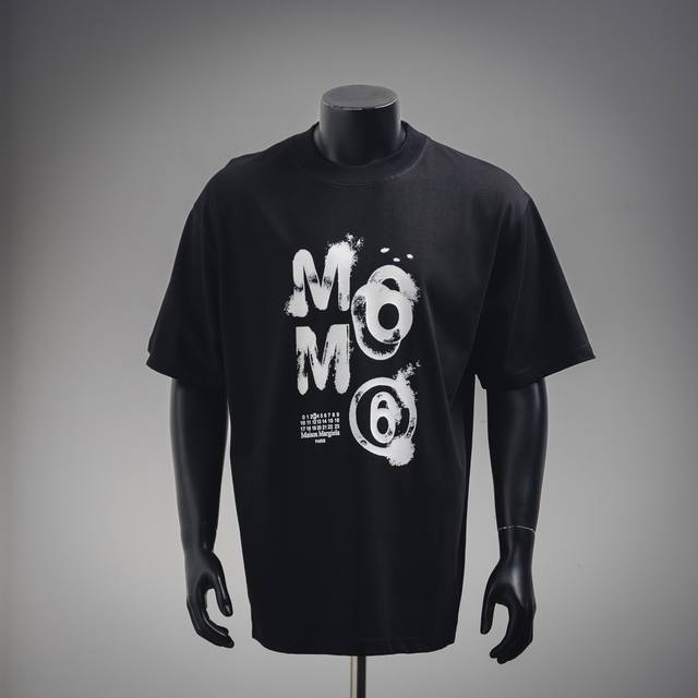 Maison Margiela short-sleeved T-shirt with large Mm6 numbers on the chest Size: