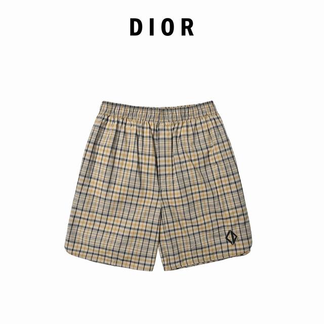 Dior Diamond Cd Small Logo Plaid Shorts was originally purchased for 9,600. The