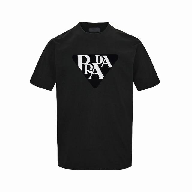 Prada Flocked Metallic Foam Film Short-Sleeved T-Shirt This model is unique in f