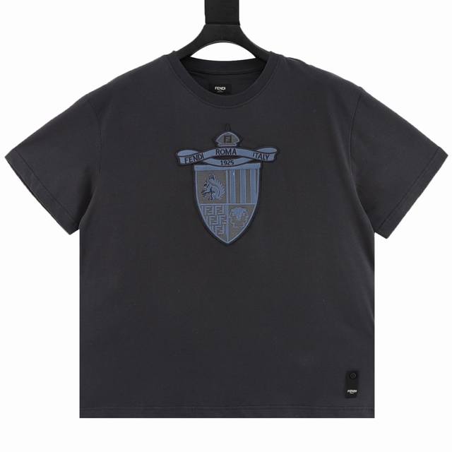 Fendi Fendi shield logo embroidered short sleeves The original version was purch