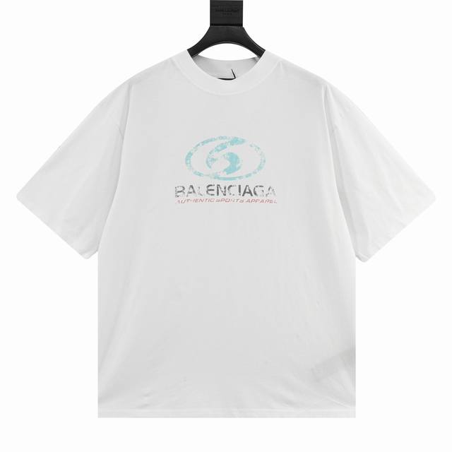 Balenciaga surfing worn and torn printed round neck short sleeves . Made of doub