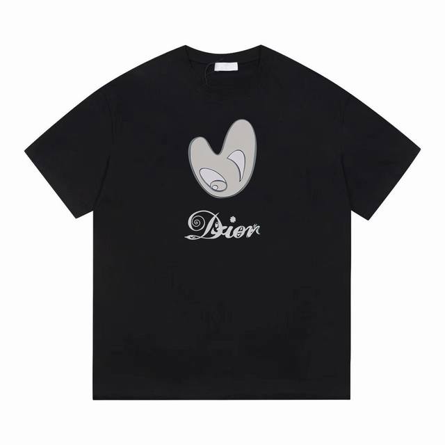 Dior's new letter print short-sleeved T-shirt, simple and elegant design looks f