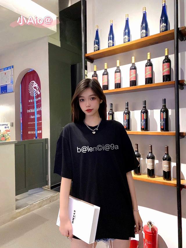 Balenciaga mailbox letter print short-sleeved top
