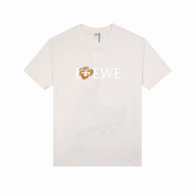 Loewe's new letter short-sleeve top, simple prints easily eye-catching! It looks