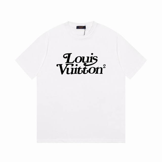 Lv new letter short-sleeved T-shirt, simple design looks very generous! The patt