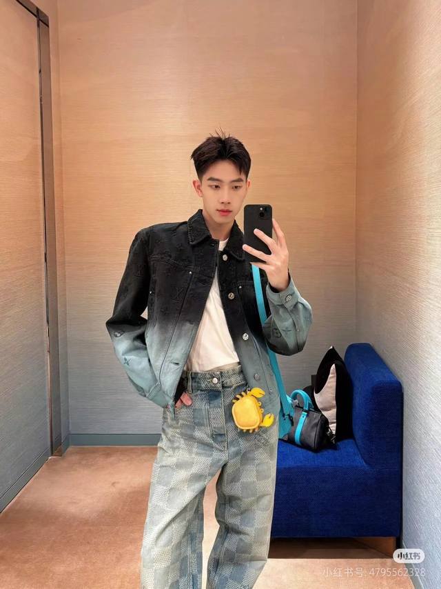New arrival Louis Vuitton gradient aurora blue denim jacket jacquard embroidery