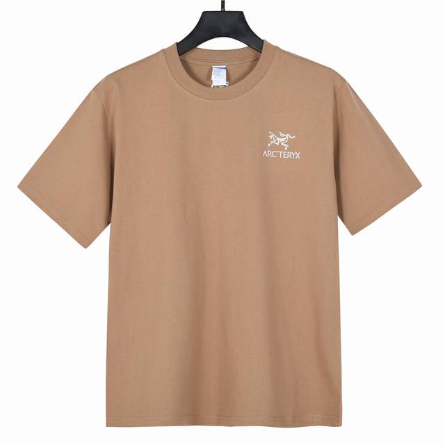 Arc' Teryx Basic Short Sleeve T-shirt for men and women, same style The fabric i