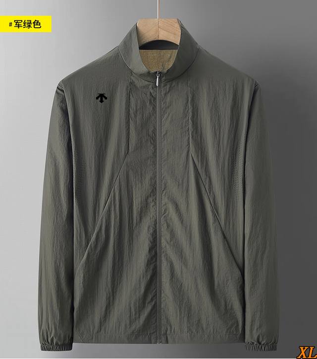 Descente exclusive real shot of the new summer high-quality couple's hooded sun