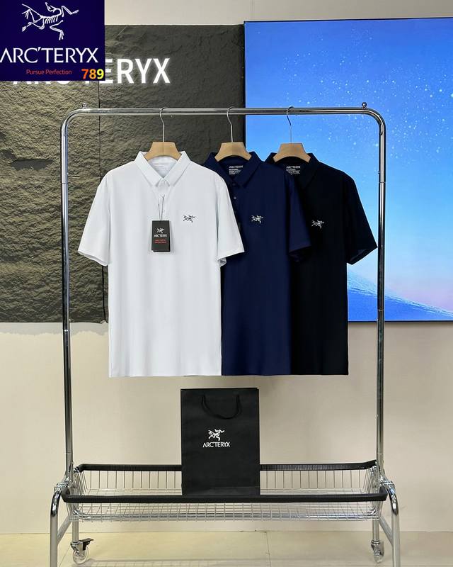 Arc'teryx Ice Silk Quick-Dry Seamless Lapel Short-Sleeved Polo Shirt The fabric