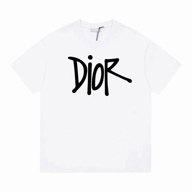 Dior's new letter print short-sleeved T-shirt, simple and elegant design looks f